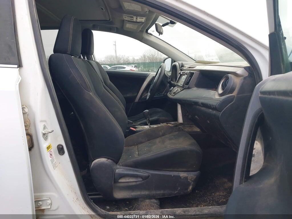 2T3WFREV1FW172835 2015 TOYOTA RAV4 photo no. 5
