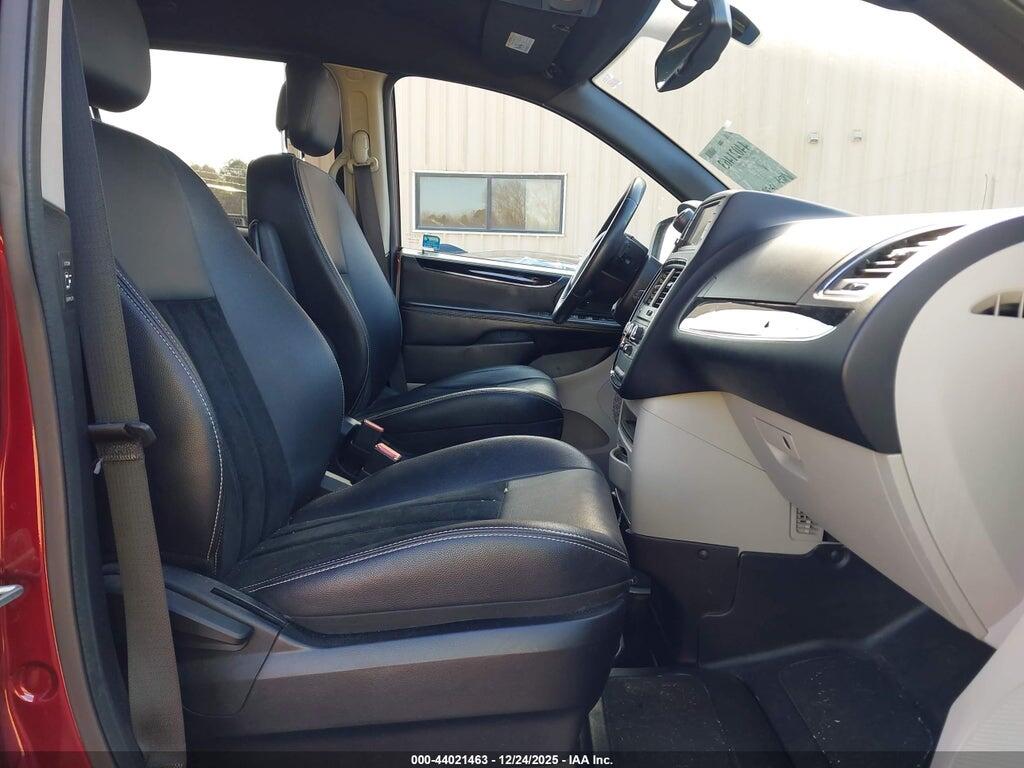 2C4RDGCG2JR223046 2018 DODGE GRAND CARAVAN photo no. 5