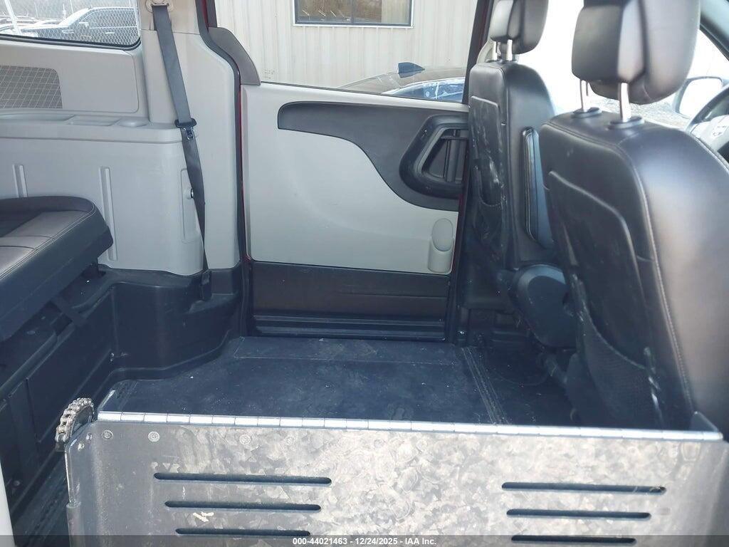 2C4RDGCG2JR223046 2018 DODGE GRAND CARAVAN photo no. 8
