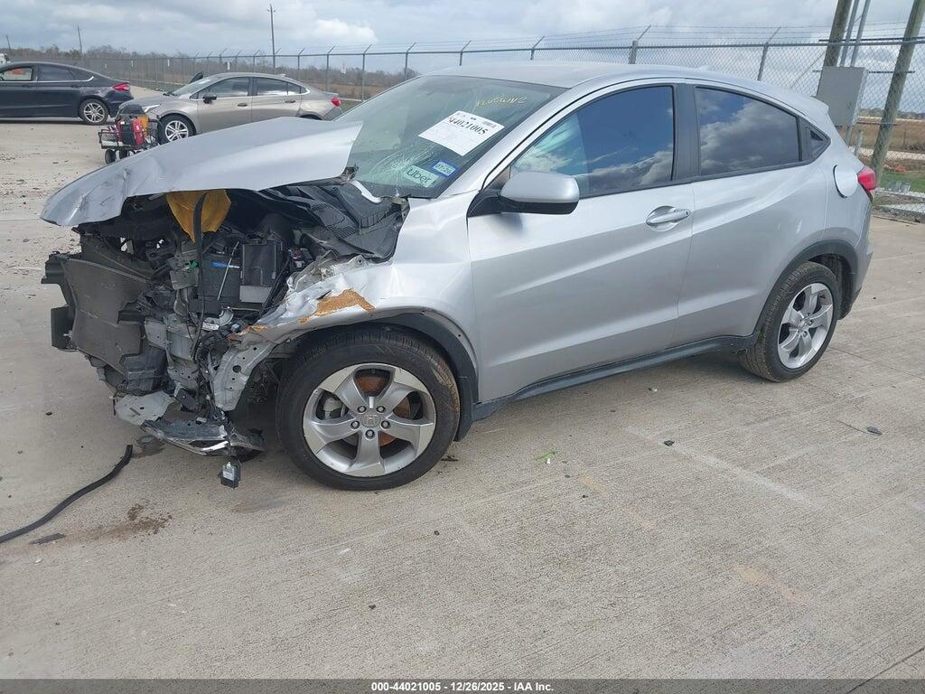 3CZRU5H34NM708208 2022 HONDA HR-V photo no. 2