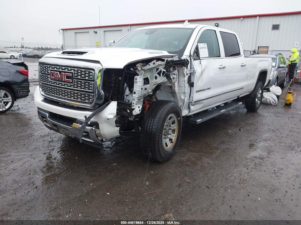 1GT42YEYXJF219829 2018 GMC SIERRA 3500HD photo no. 2