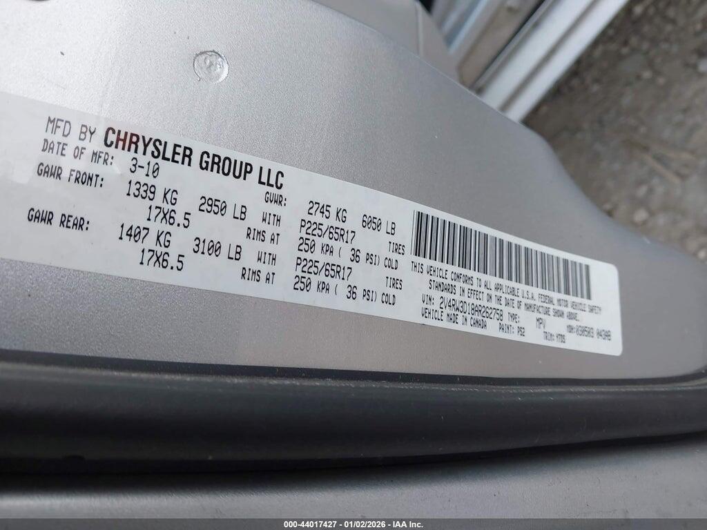 2V4RW3D18AR262758 2010 VOLKSWAGEN ROUTAN photo no. 9