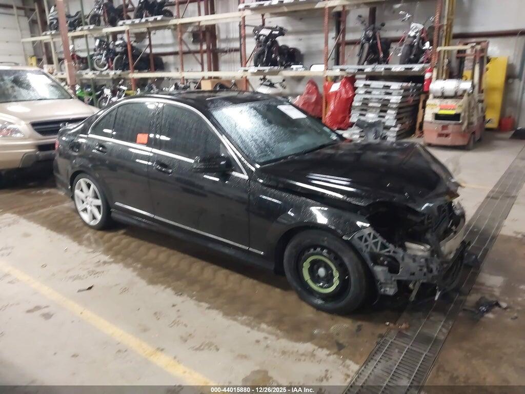 2014 MERCEDES-BENZ C-CLASS WDDGF4HB1EA952751