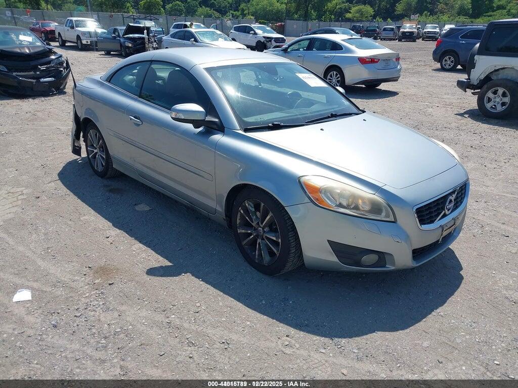 YV1672MC9BJ115385 2011 VOLVO C70 photo no. 1