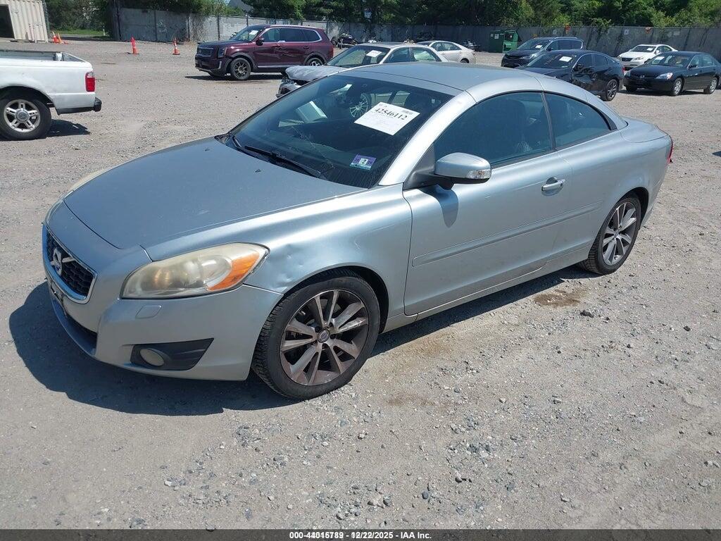 YV1672MC9BJ115385 2011 VOLVO C70 photo no. 2