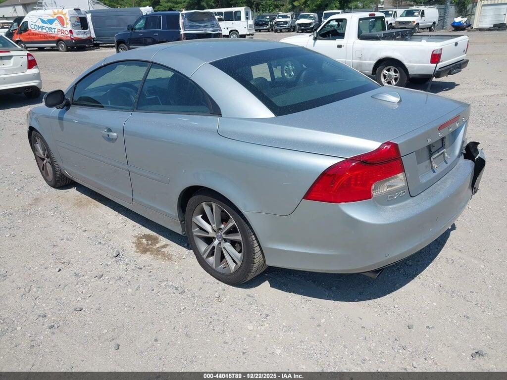 YV1672MC9BJ115385 2011 VOLVO C70 photo no. 3