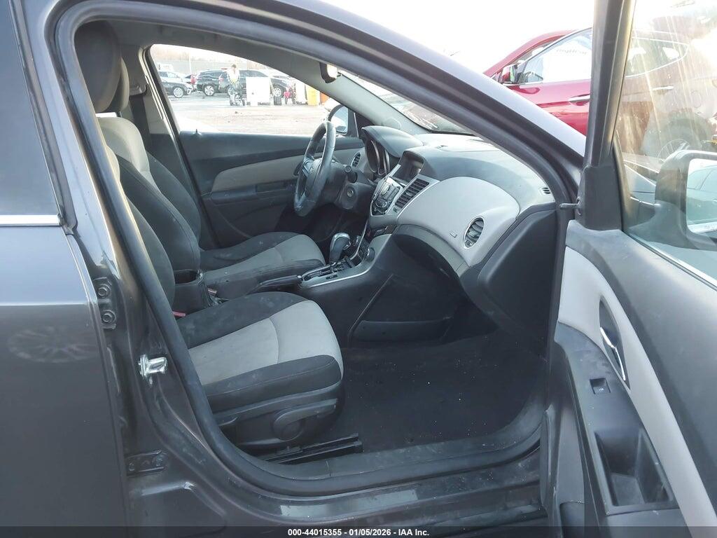 1G1PC5SH8B7157946 2011 CHEVROLET CRUZE photo no. 5