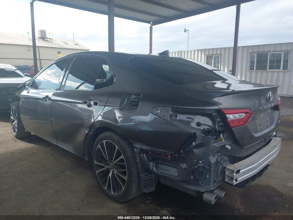 4T1B61HK3JU004875 2018 TOYOTA CAMRY photo no. 3