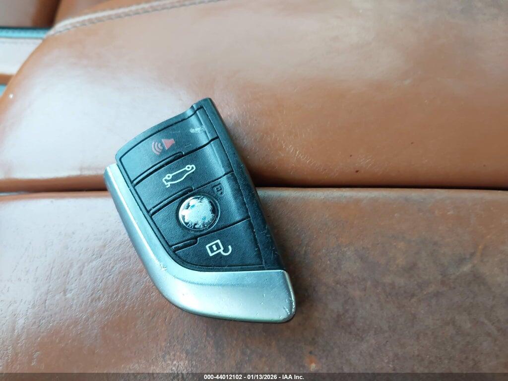 5YMKW8C56G0R43623 2016 BMW X6 M photo no. 11