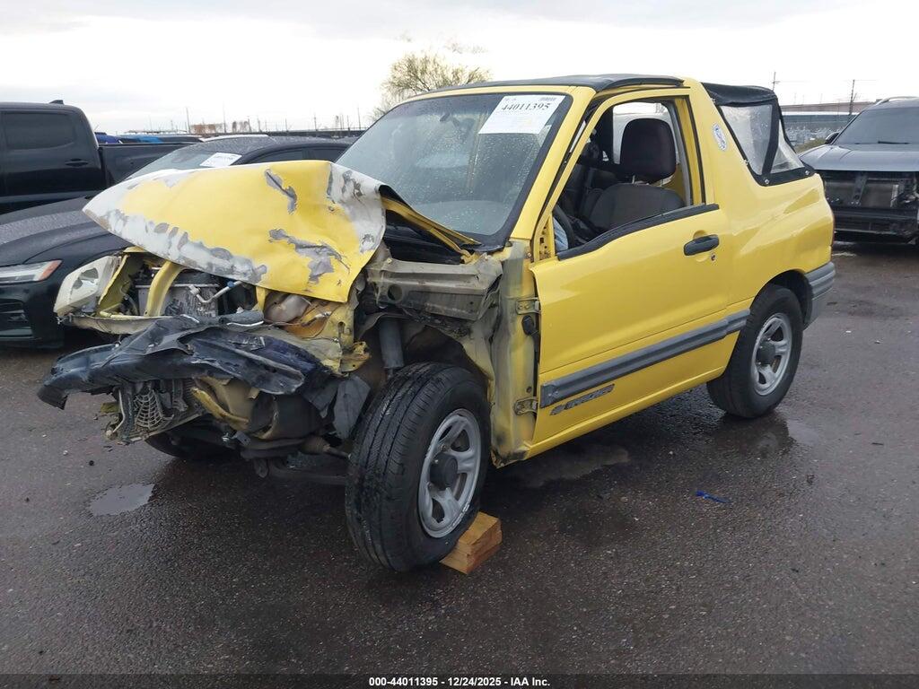 2CNBE18C736912372 2003 CHEVROLET TRACKER photo no. 2