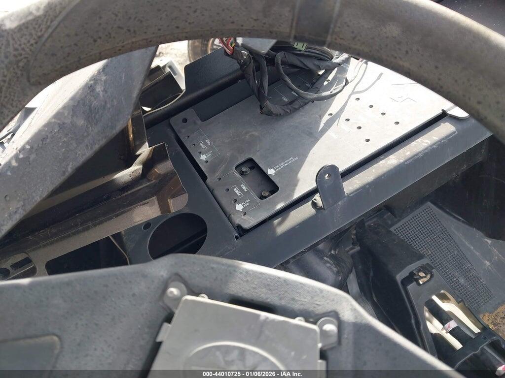 3NSVFE999HF925603 2017 POLARIS RZR photo no. 7