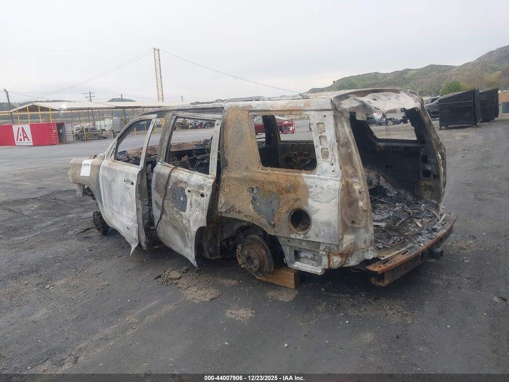 1GNSCBKC0JR154408 2018 CHEVROLET TAHOE photo no. 3