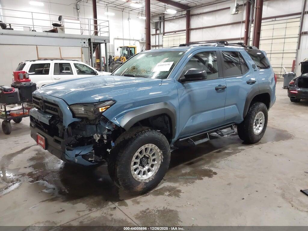 JTEVA5BR8S5073565 2025 TOYOTA 4RUNNER photo no. 2