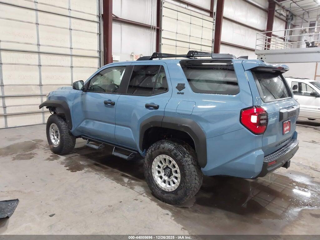 JTEVA5BR8S5073565 2025 TOYOTA 4RUNNER photo no. 3
