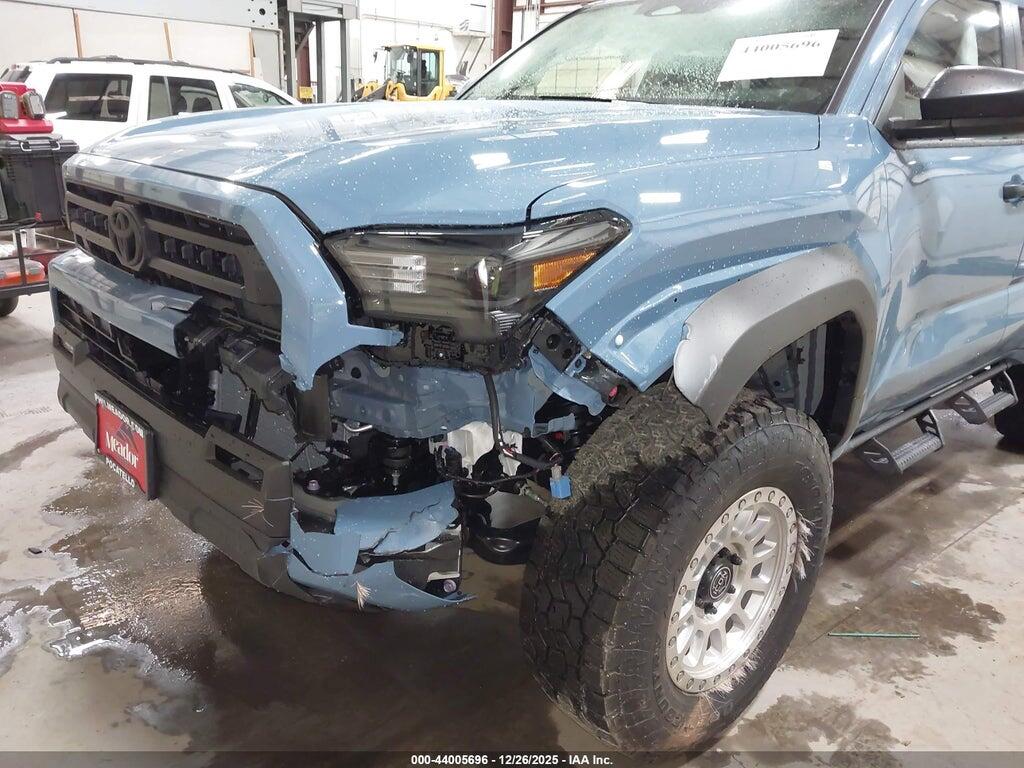 JTEVA5BR8S5073565 2025 TOYOTA 4RUNNER photo no. 6
