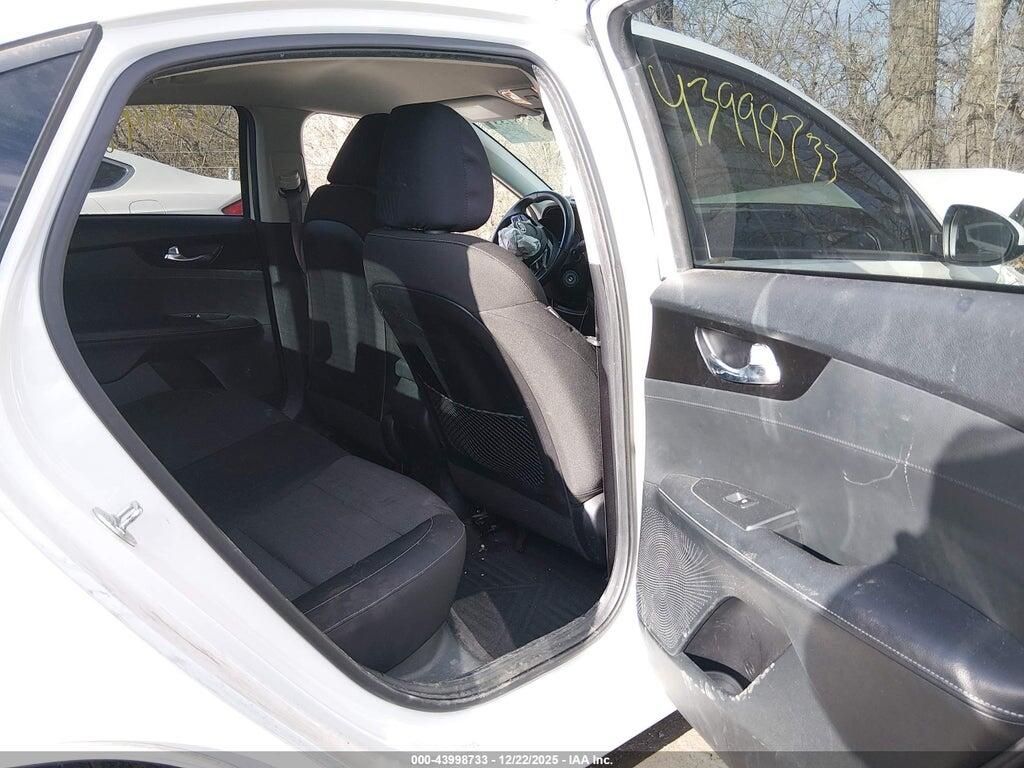 3KPF34AD3KE113929 2019 KIA FORTE photo no. 8