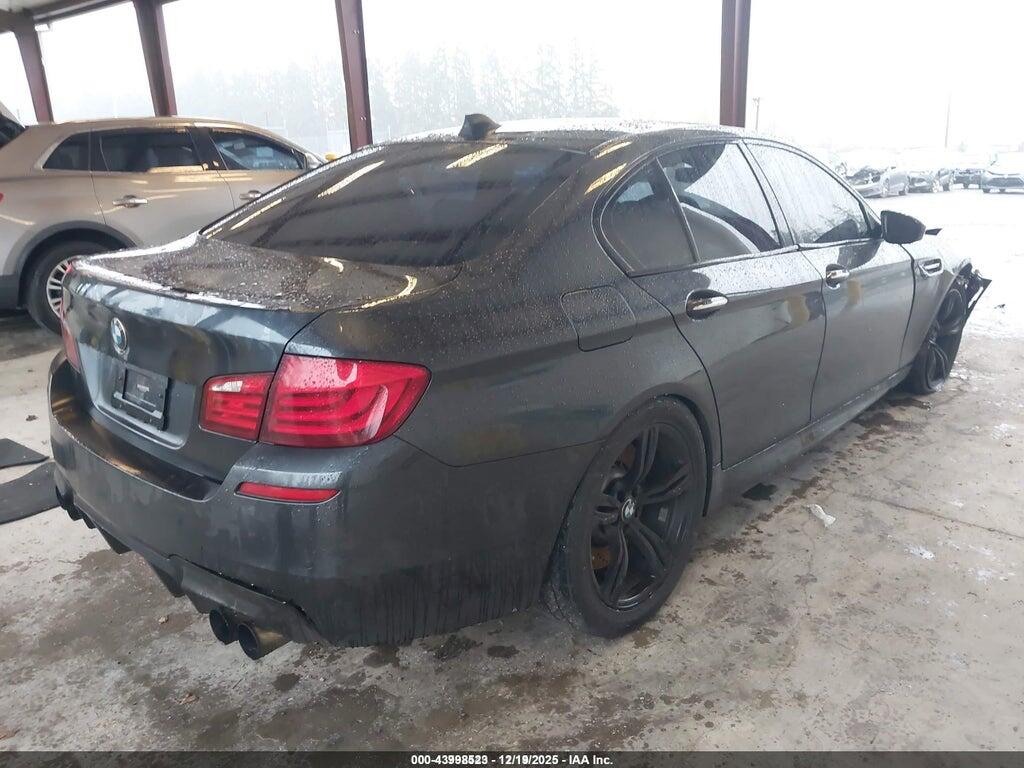 WBSFV9C51DD096381 2013 BMW M5 photo no. 4