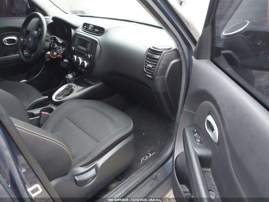 KNDJP3A53F7212306 2015 KIA SOUL photo no. 5