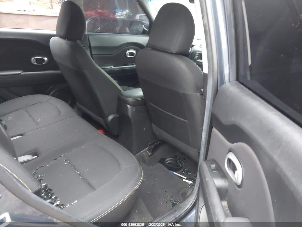 KNDJP3A53F7212306 2015 KIA SOUL photo no. 8