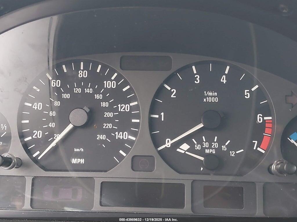 WBAAZ33473PH30493 2003 BMW 325I photo no. 7
