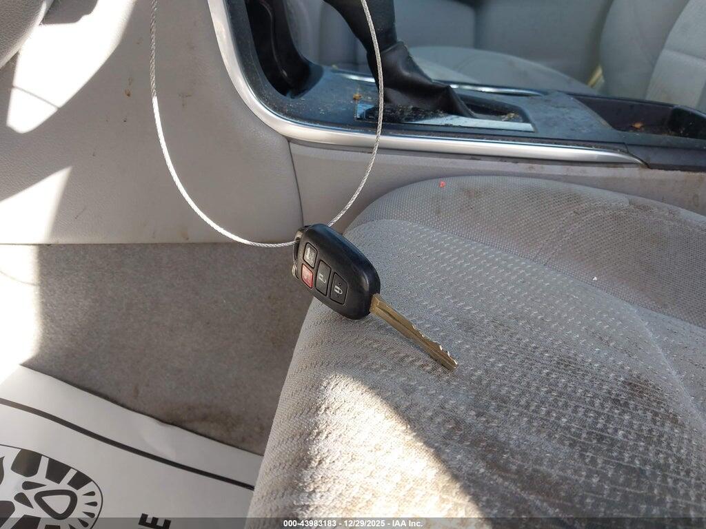 4T1BF1FK4HU409169 2017 TOYOTA CAMRY photo no. 11