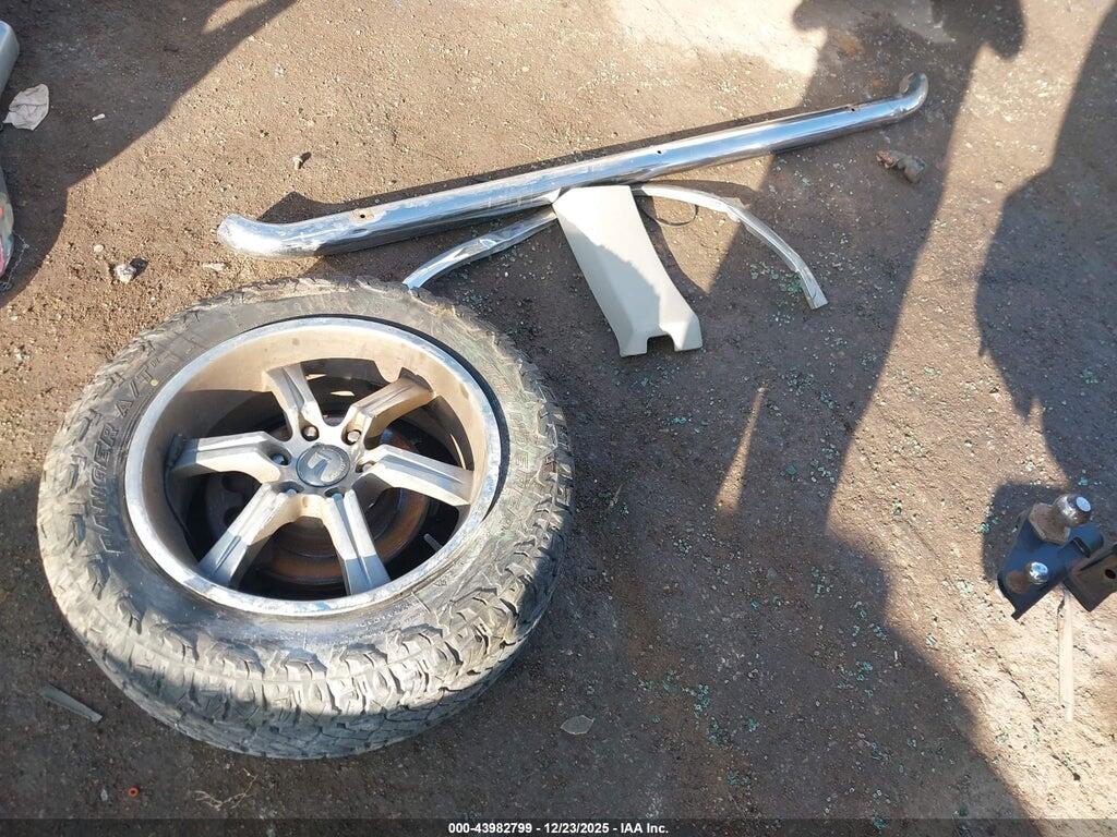 1GCSKPE36AZ296444 2010 CHEVROLET SILVERADO 1500 photo no. 12
