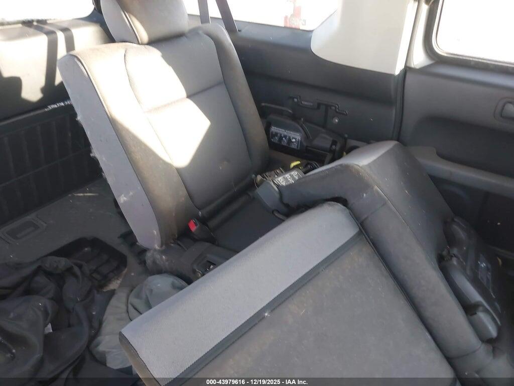 5J6YH28675L018043 2005 HONDA ELEMENT photo no. 8