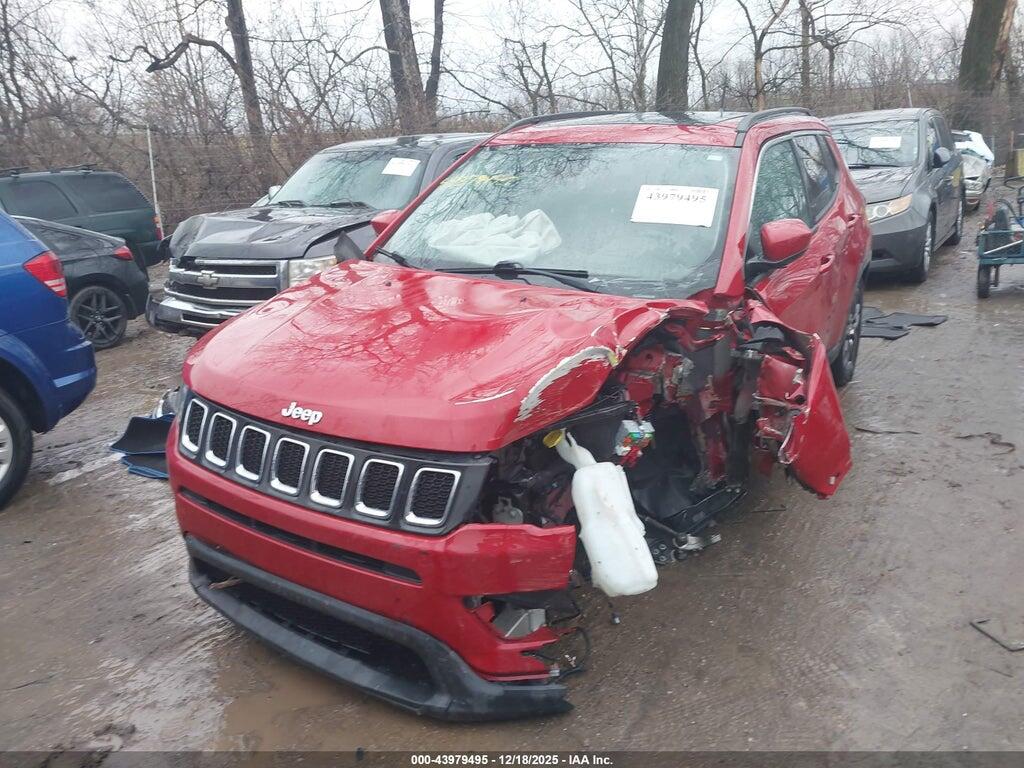 3C4NJDBB3JT191636 2018 JEEP COMPASS photo no. 2