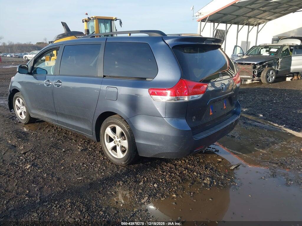 5TDKK3DC1ES410979 2014 TOYOTA SIENNA photo no. 3
