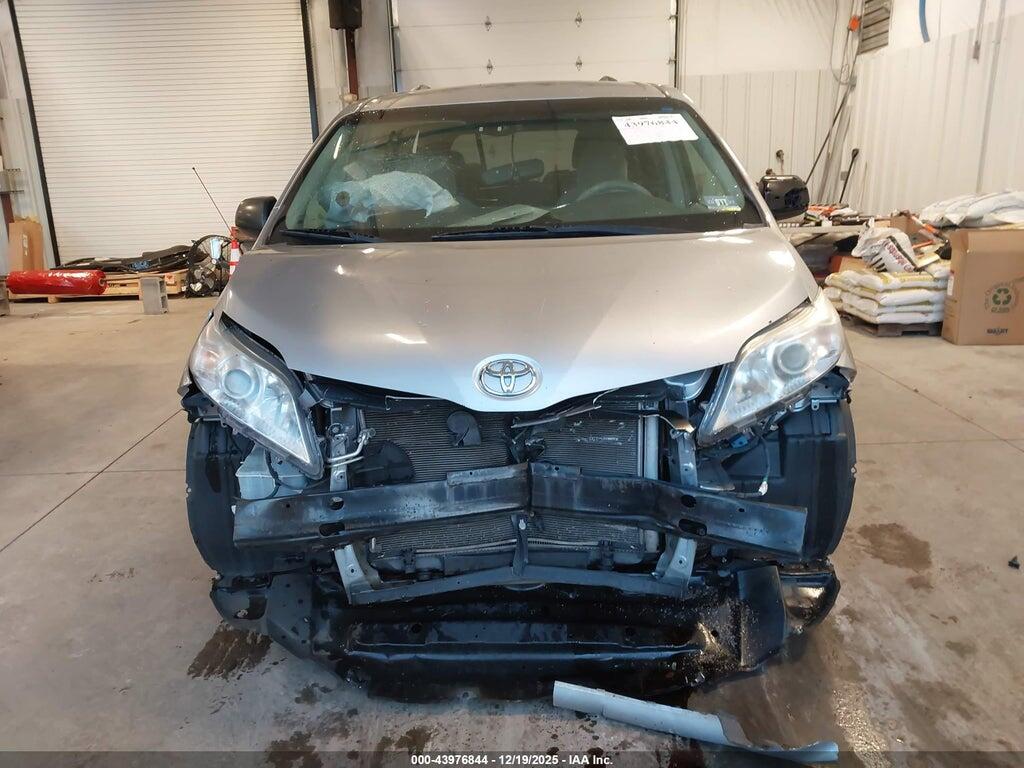 5TDKK3DC1ES458255 2014 TOYOTA SIENNA photo no. 12
