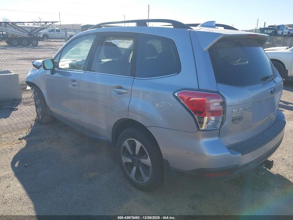 JF2SJAJC9HH509510 2017 SUBARU FORESTER photo no. 3
