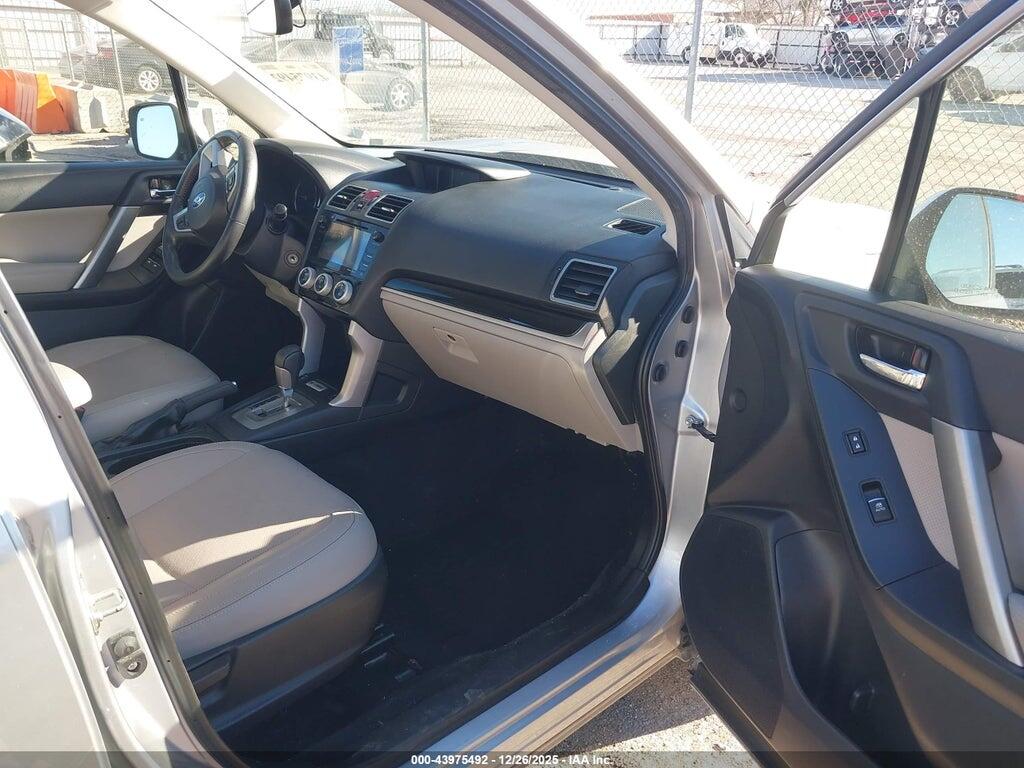 JF2SJAJC9HH509510 2017 SUBARU FORESTER photo no. 5