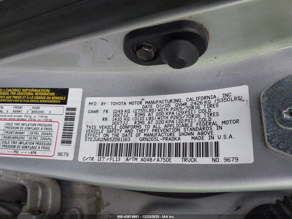 5TEJU62N85Z081163 2005 TOYOTA TACOMA photo no. 9