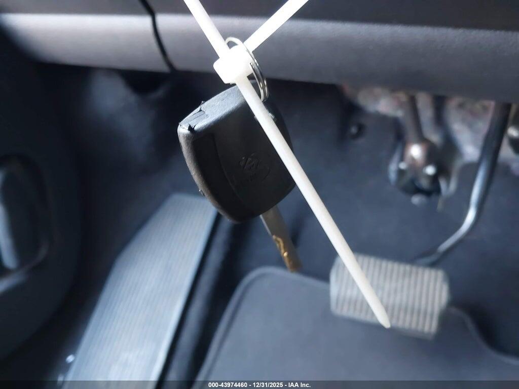 1FMCU0GD1HUB53335 2017 FORD ESCAPE photo no. 11