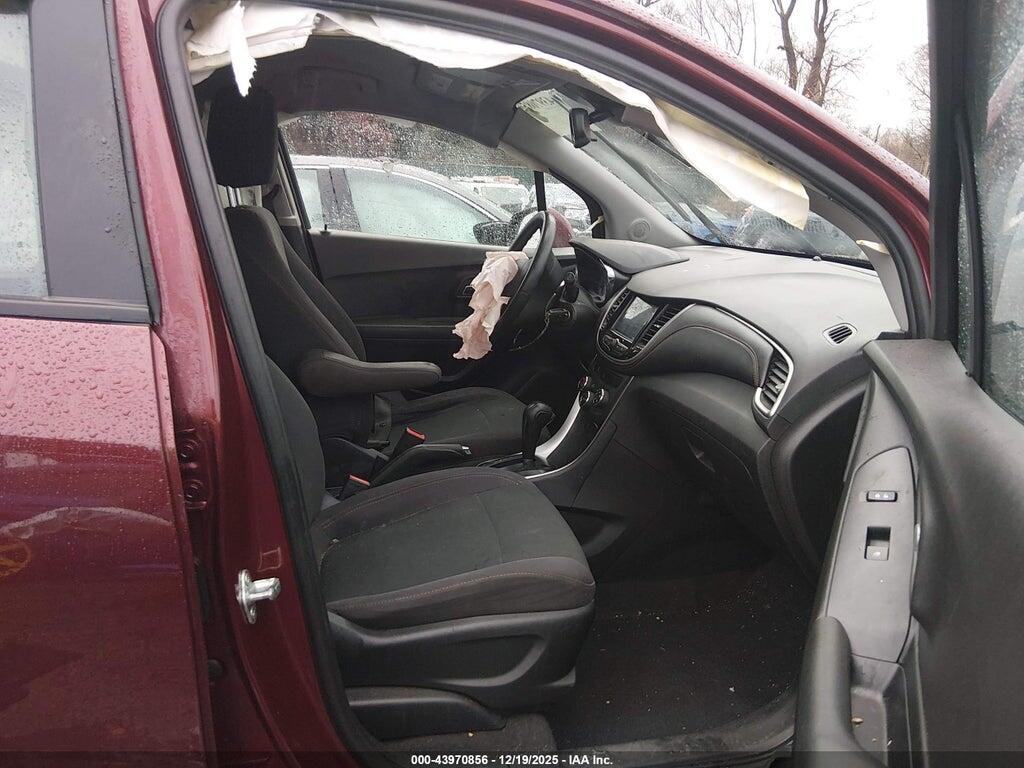 3GNCJKSB9HL273660 2017 CHEVROLET TRAX photo no. 5