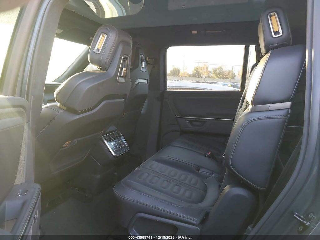 7PDSGBBA0SN050532 2025 RIVIAN R1S photo no. 8
