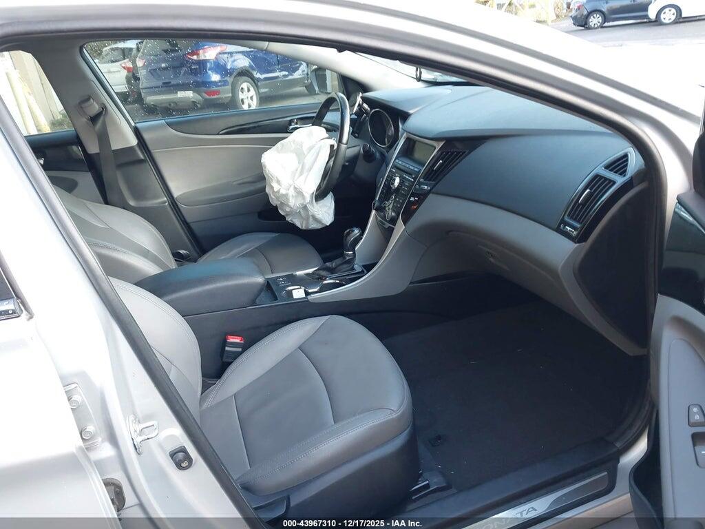5NPEC4AC8BH004896 2011 HYUNDAI SONATA photo no. 5