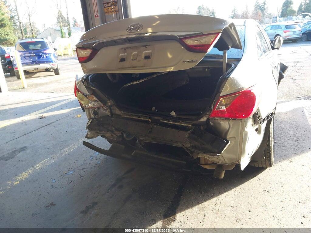 5NPEC4AC8BH004896 2011 HYUNDAI SONATA photo no. 6