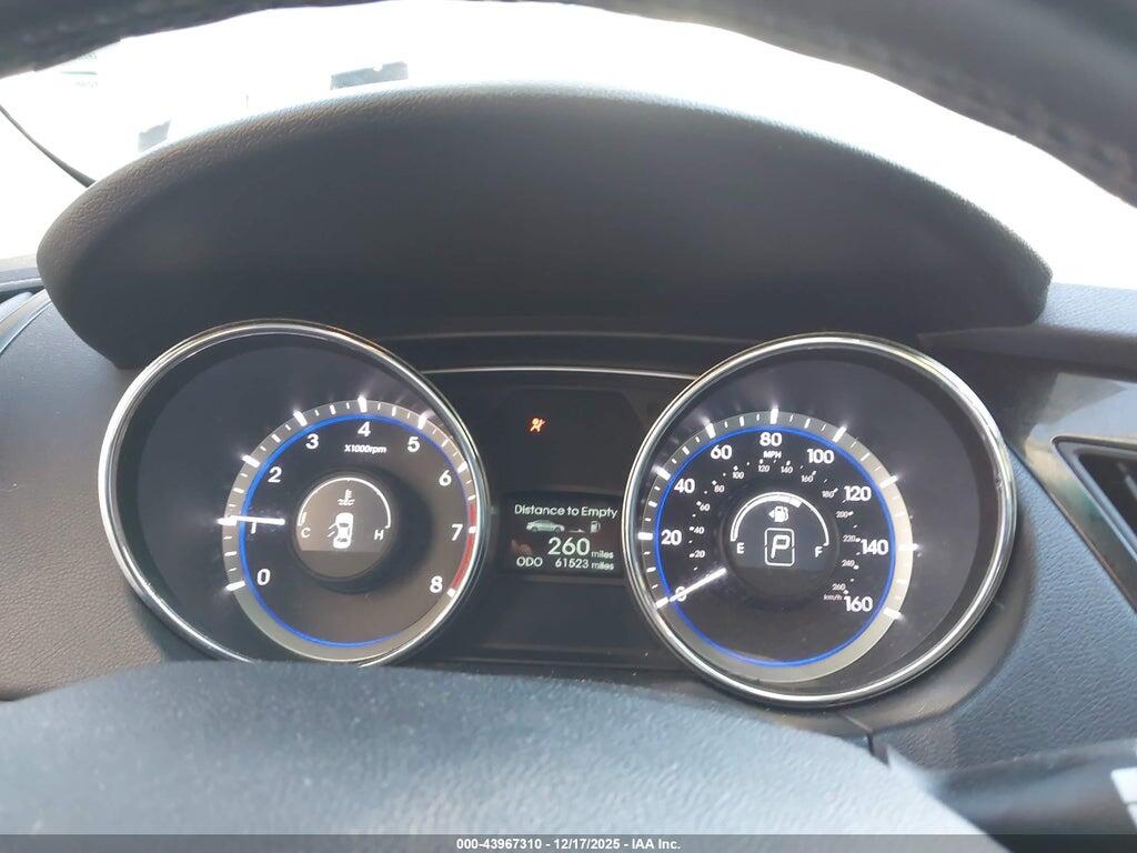 5NPEC4AC8BH004896 2011 HYUNDAI SONATA photo no. 7