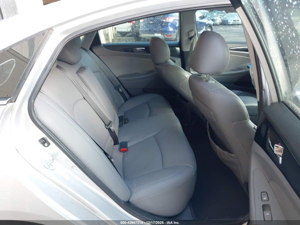 5NPEC4AC8BH004896 2011 HYUNDAI SONATA photo no. 8
