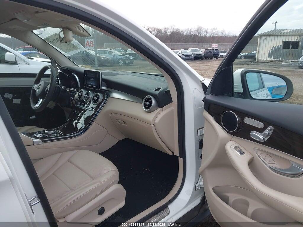 WDC0G4JB6HV010317 2017 MERCEDES-BENZ GLC 300 photo no. 5