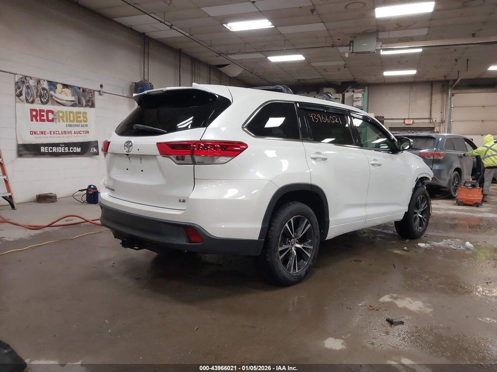 5TDZZRFH5HS218099 2017 TOYOTA HIGHLANDER photo no. 4