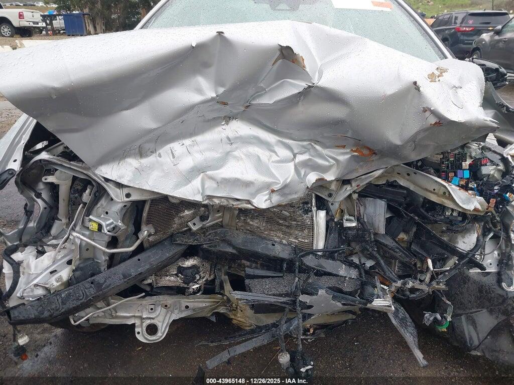 2T1BURHE7KC231911 2019 TOYOTA COROLLA photo no. 10