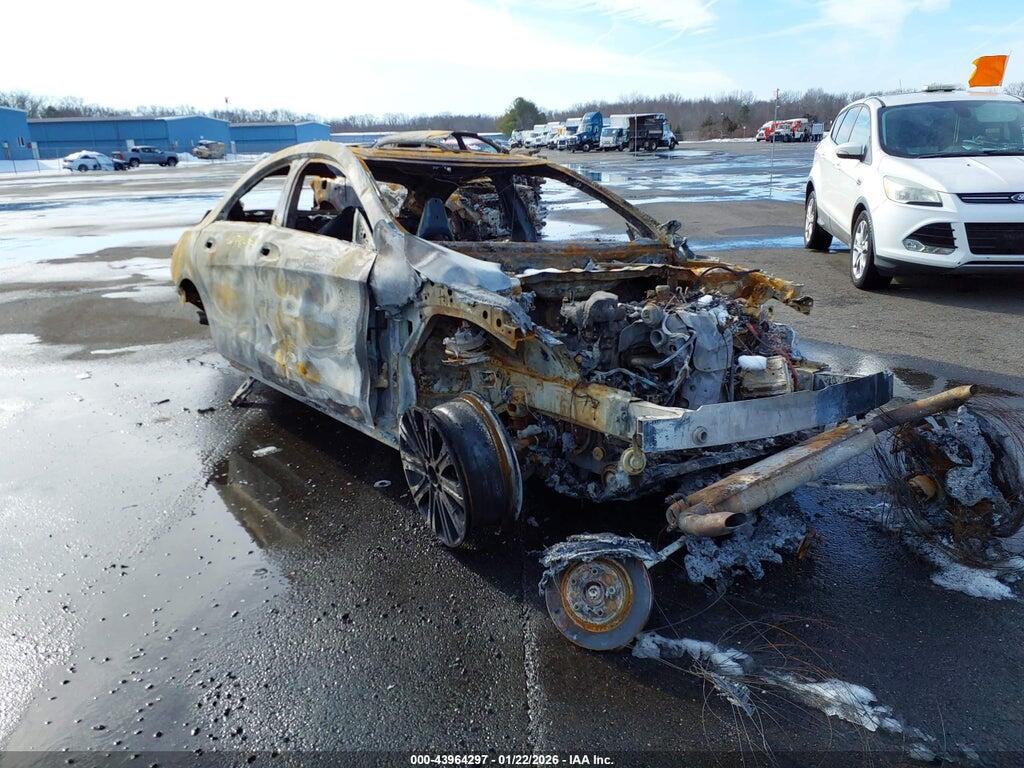 WDDSJ4GB7JN510084 2018 MERCEDES-BENZ CLA 250 photo no. 1