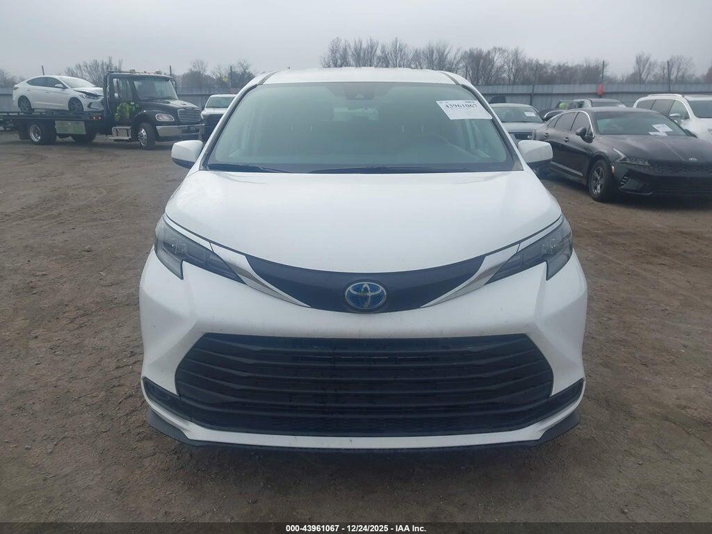 5TDKRKEC5RS216465 2024 TOYOTA SIENNA photo no. 12