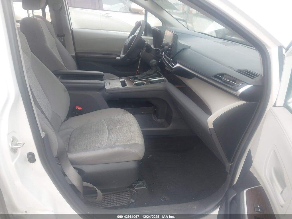 5TDKRKEC5RS216465 2024 TOYOTA SIENNA photo no. 5
