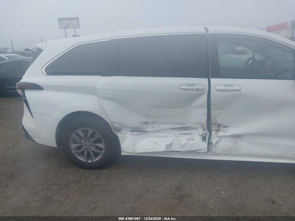 5TDKRKEC5RS216465 2024 TOYOTA SIENNA photo no. 6