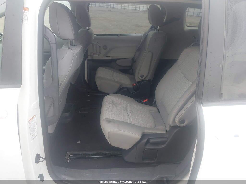 5TDKRKEC5RS216465 2024 TOYOTA SIENNA photo no. 8