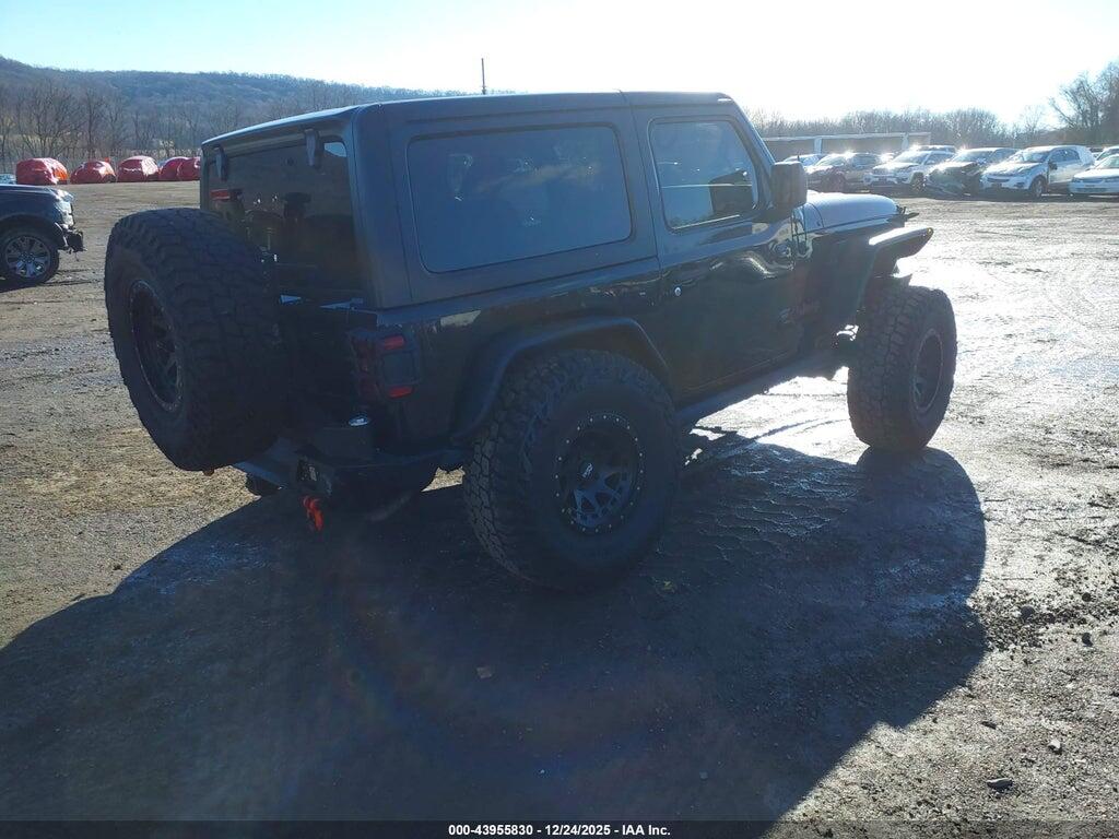 1C4HJXCG7JW155824 2018 JEEP WRANGLER photo no. 4