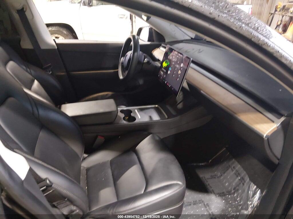 5YJYGDEE0MF268080 2021 TESLA MODEL Y photo no. 5
